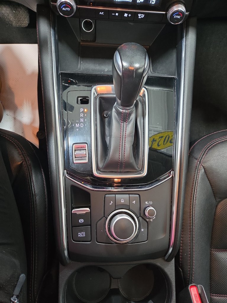 Used 2024 Gray Mazda 2.5 S Carbon Edition image 40