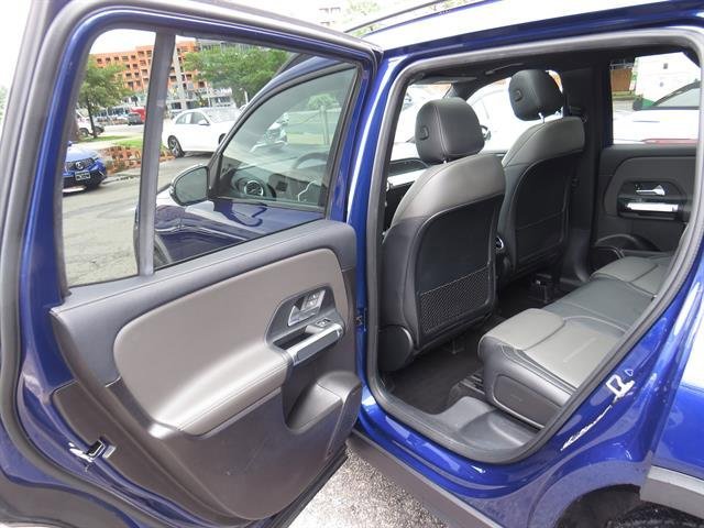 Used 2020 Galaxy Blue Metallic Mercedes-Benz GLB 250 image 10