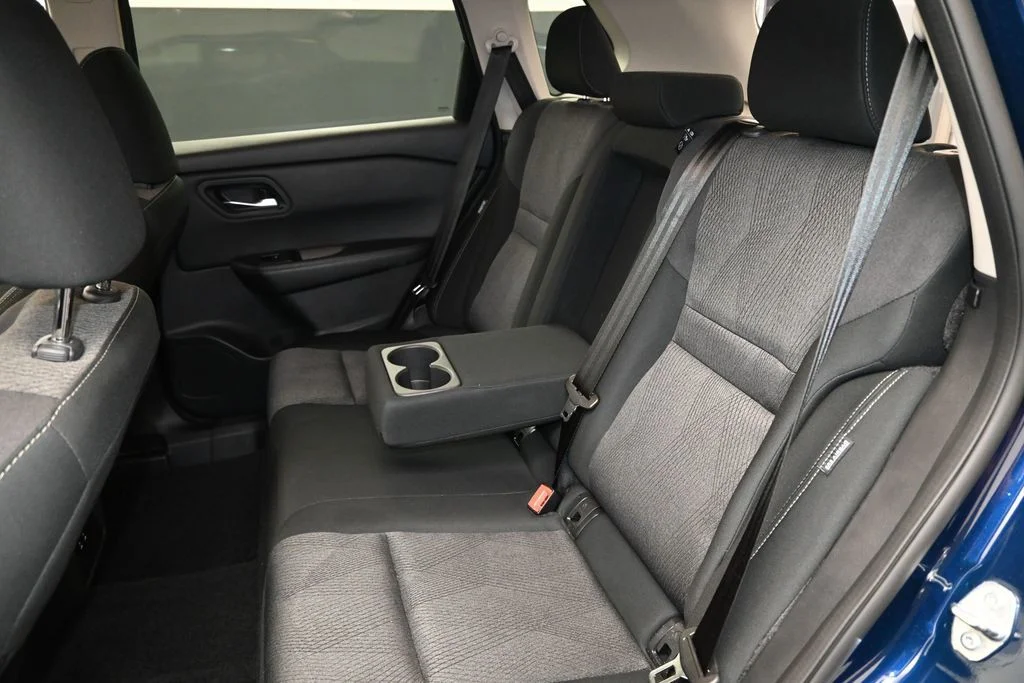 Used 2025 Blue Nissan SV image 17