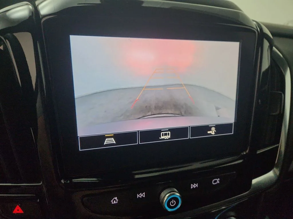 Used 2023 Gray Chevrolet LT image 21