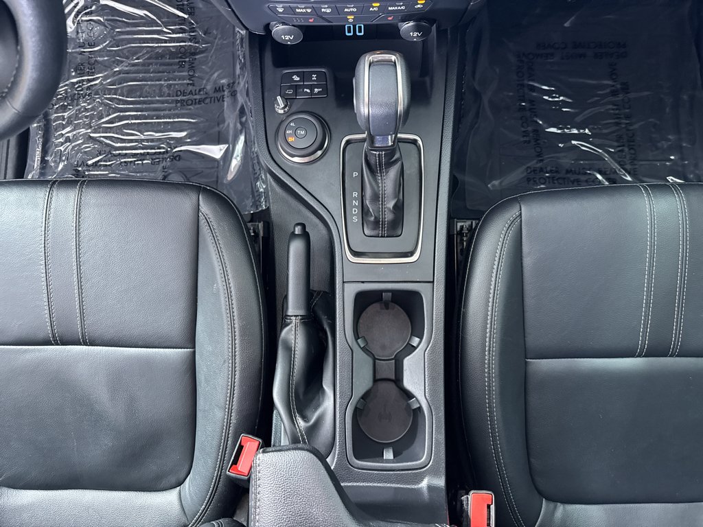 Used 2022 Cactus Gray Ford LARIAT image 20