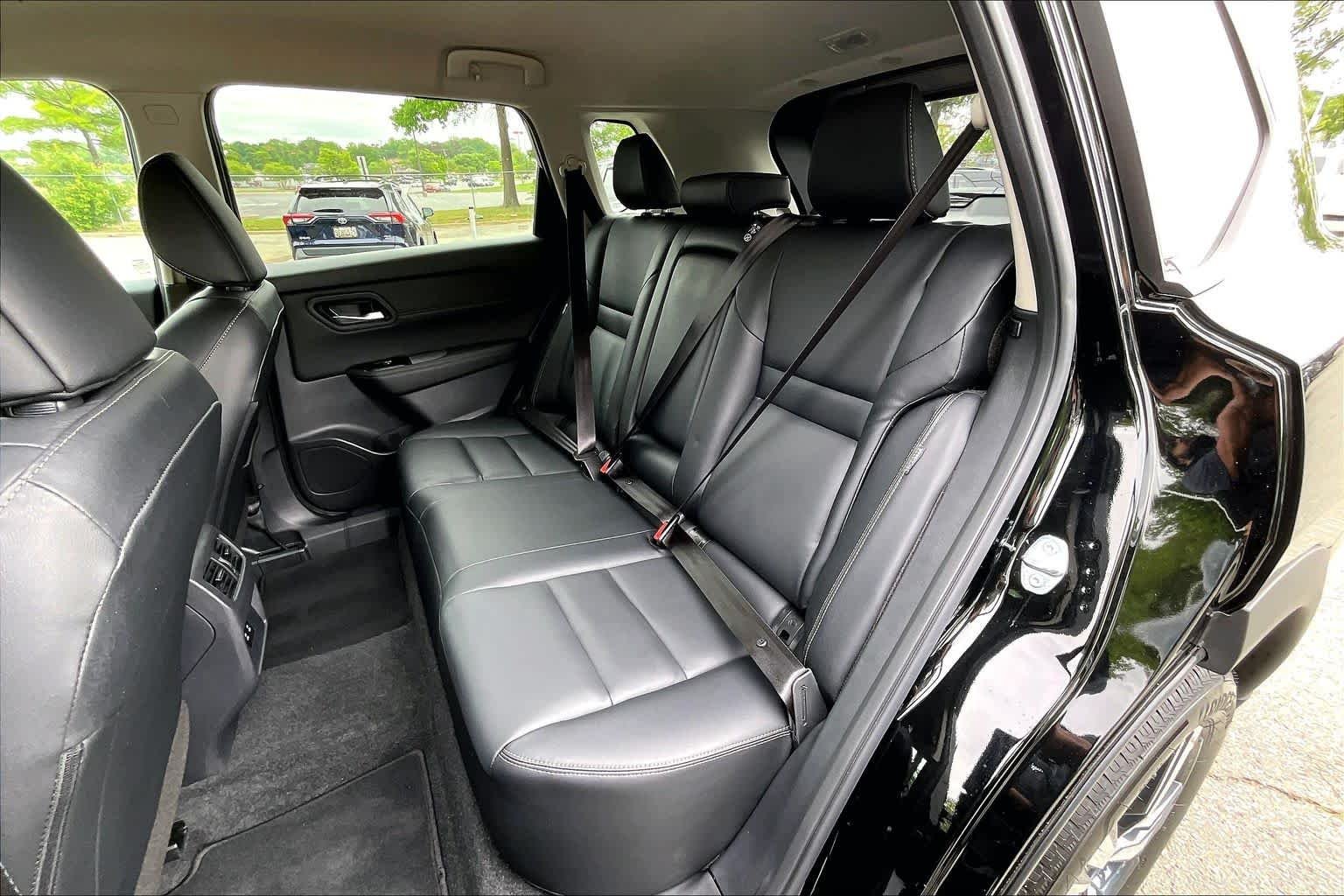 Used 2026 Super Black Nissan SL image 20
