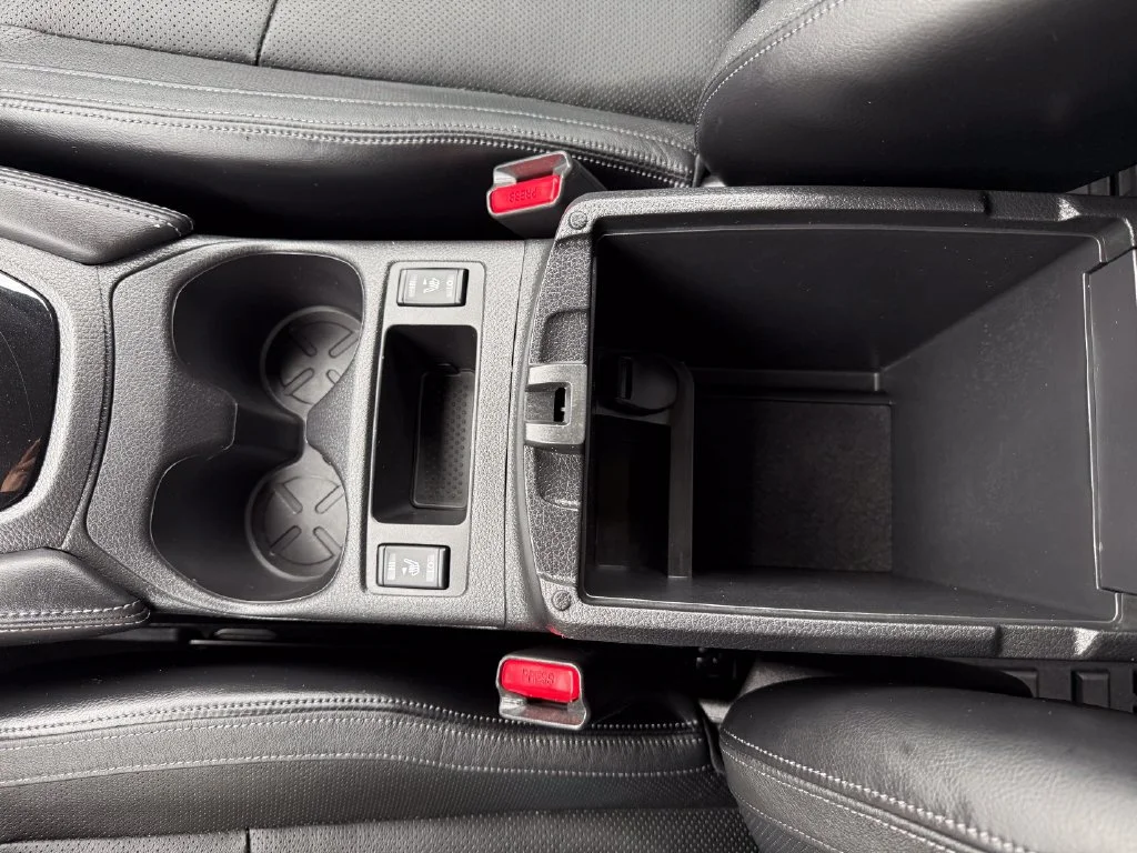 Used 2017 Gun Metallic Nissan SL image 33