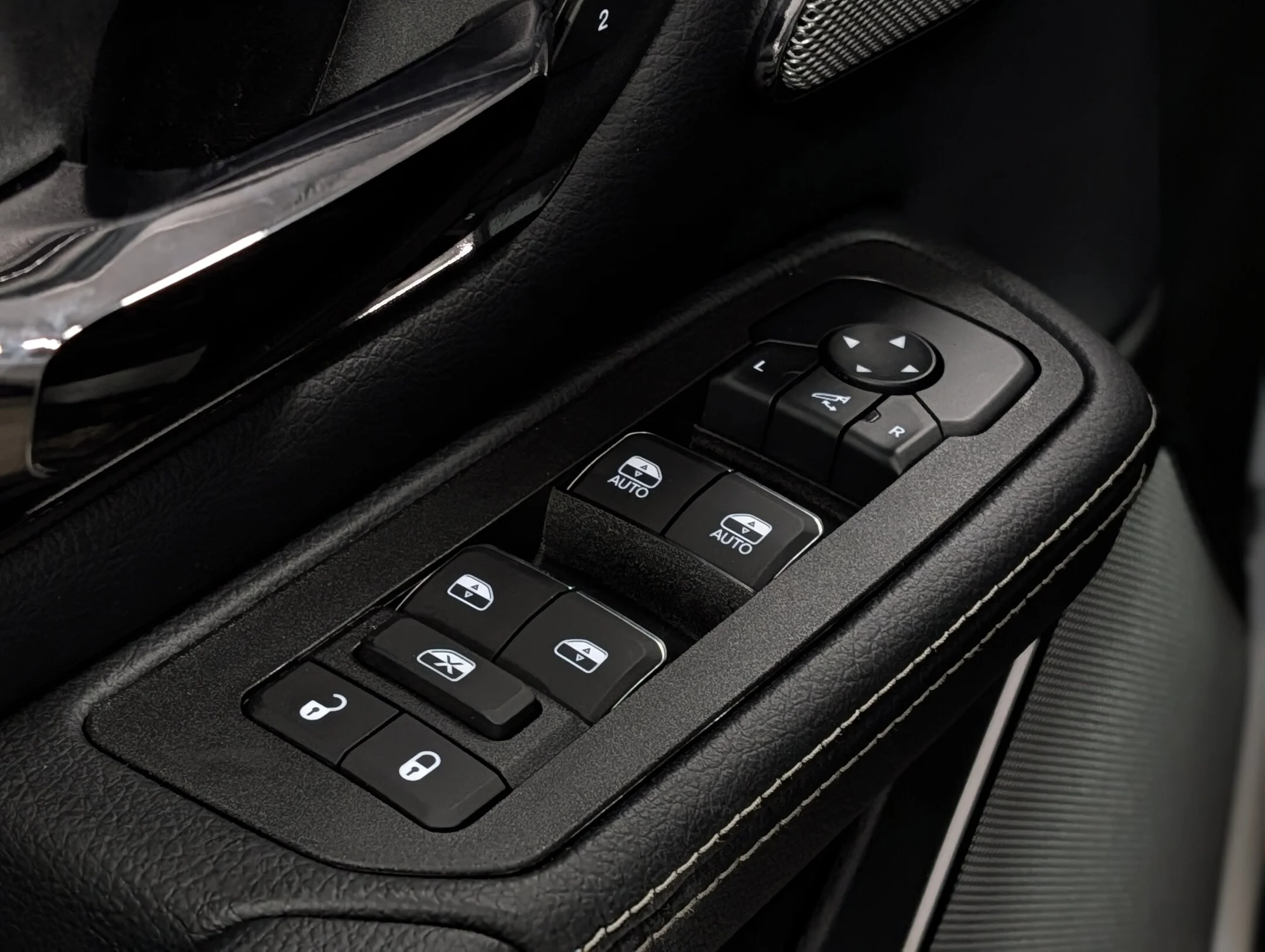 New 2027 Silver RAM Rebel - - Rebel X Pkg - Level 2 Grp - Pano Sunroof - Harman/Kardon Audio & More! image 13