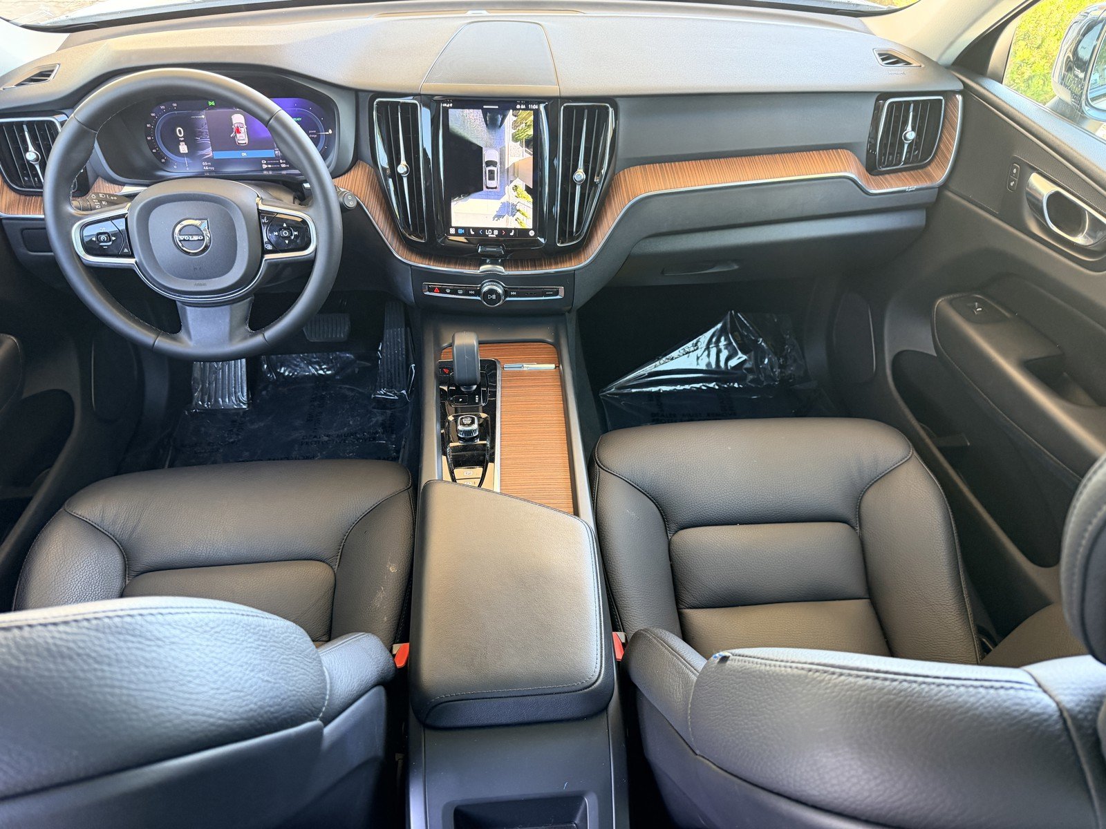 2023 Volvo XC60 Plus - Photo 22