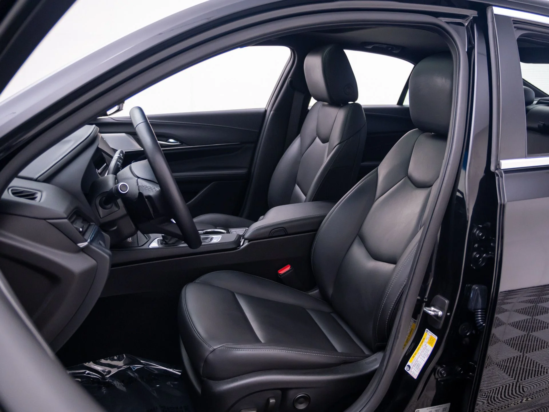 Used 2024 Black Cadillac Luxury image 19