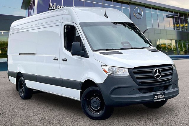 2026 Mercedes-Benz Sprinter 3500 Cargo 170 WB