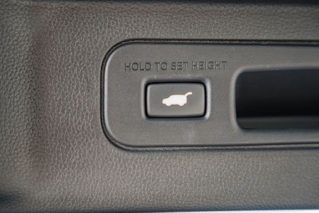 Used 2025 Sonic Gray Pearl Honda Touring+ image 12