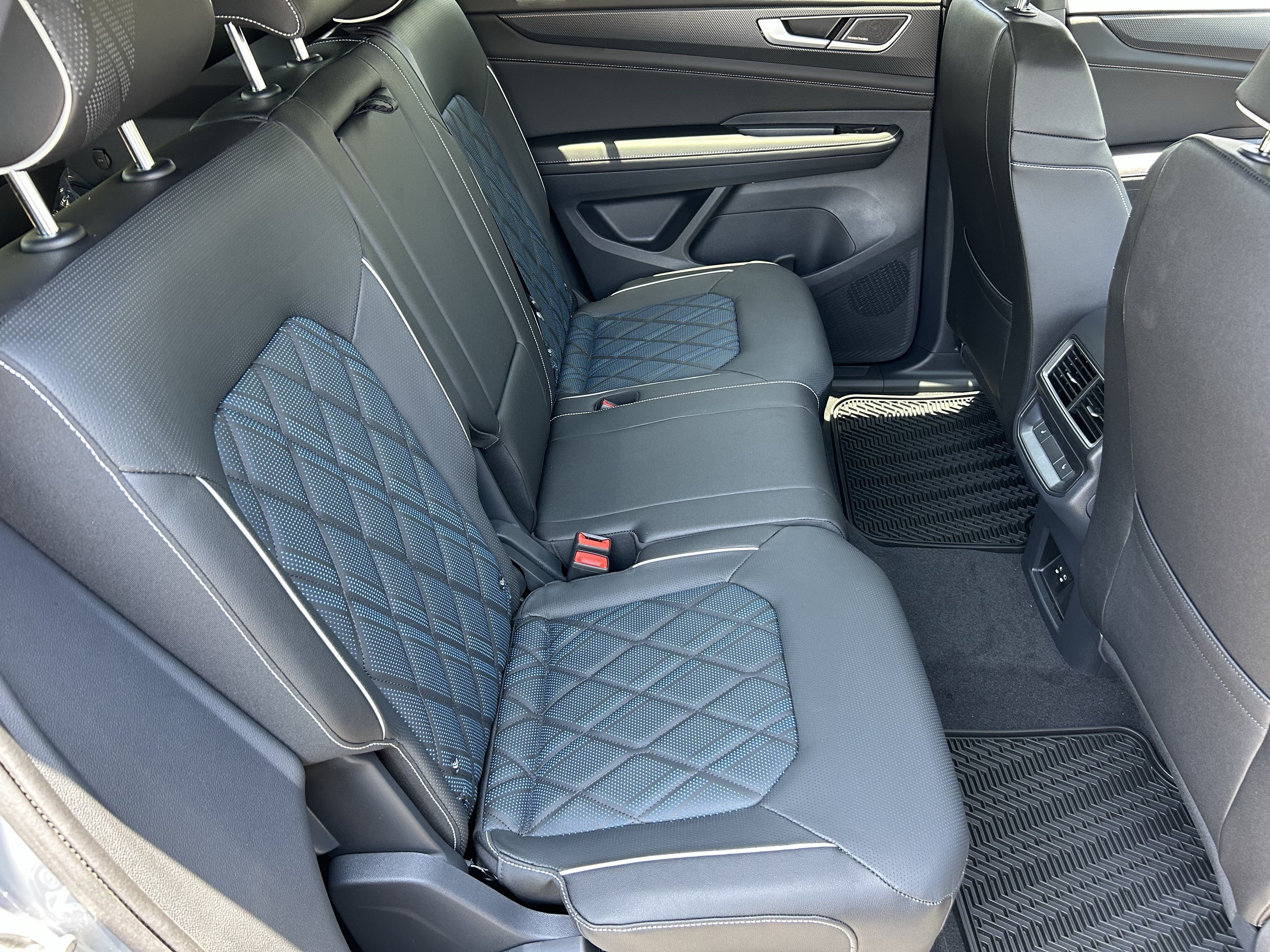 New 2026 Pure Gray Volkswagen 2.0T SEL Premium R-Line image 9