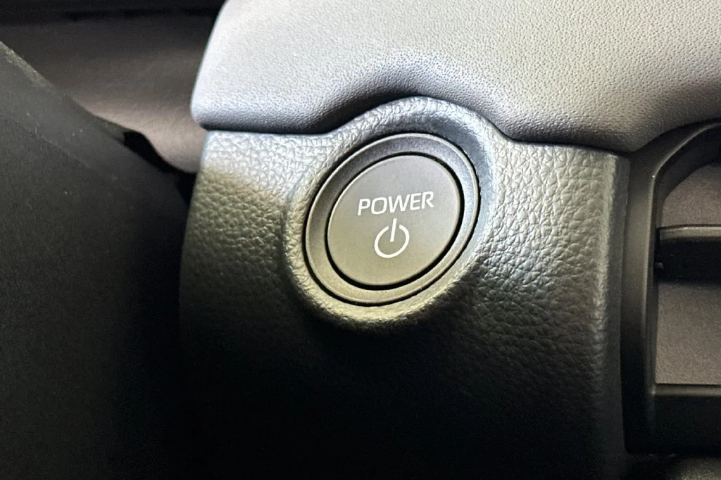 New 2026 Wind Chill Pearl <sup>1</sup> Toyota  Limited image 26