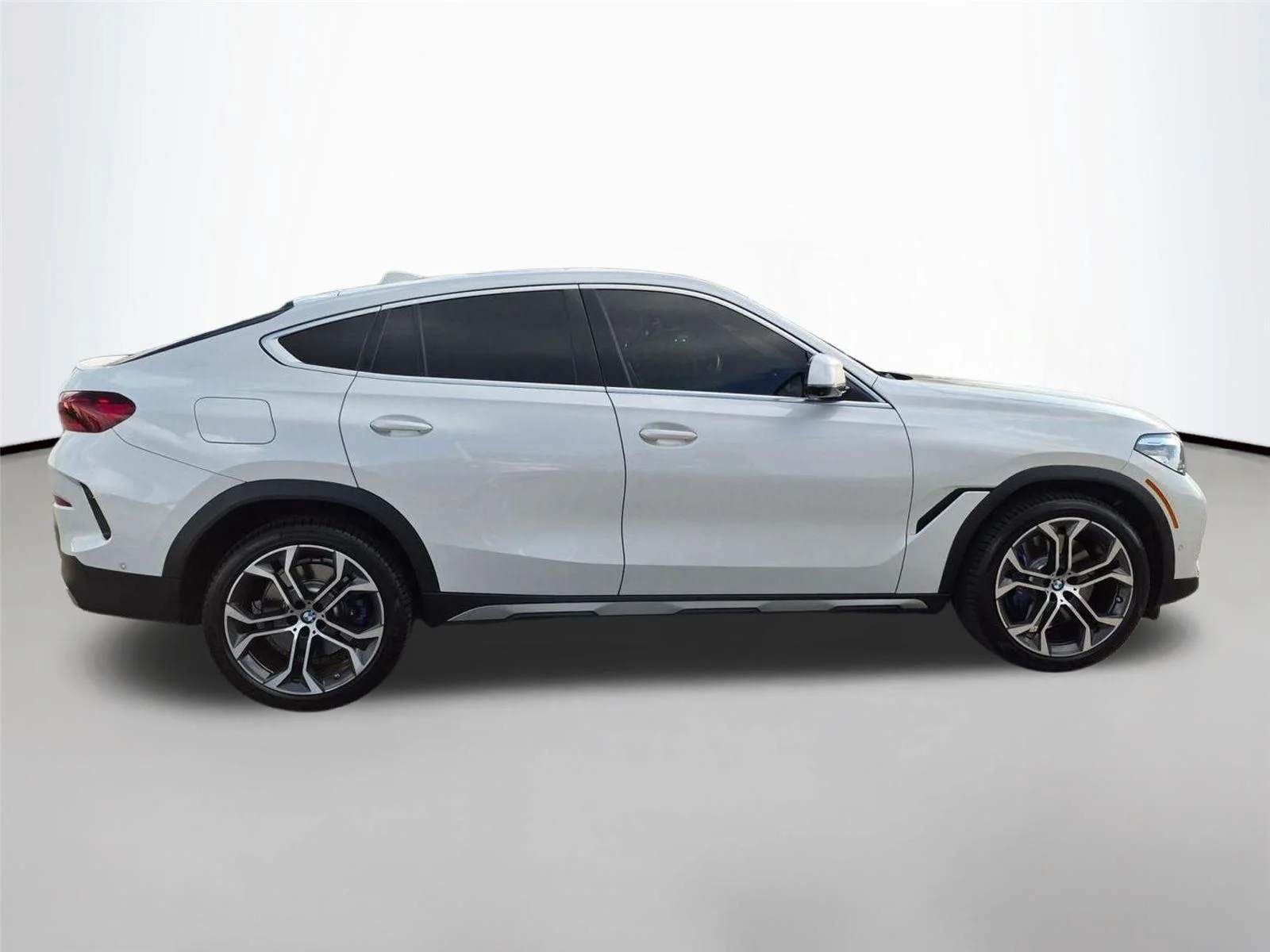 Used 2020 Mineral White Metallic BMW xDrive40i image 4
