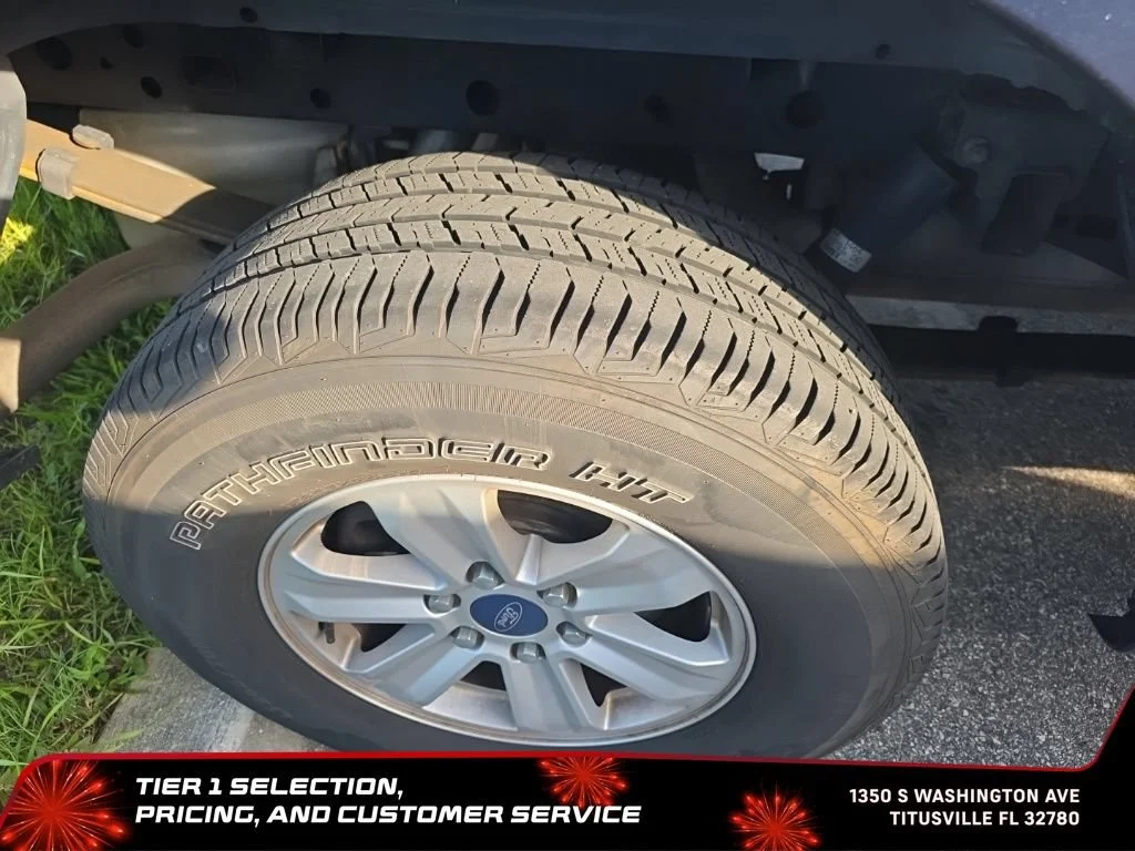 Used 2020 Blue Ford XLT image 7