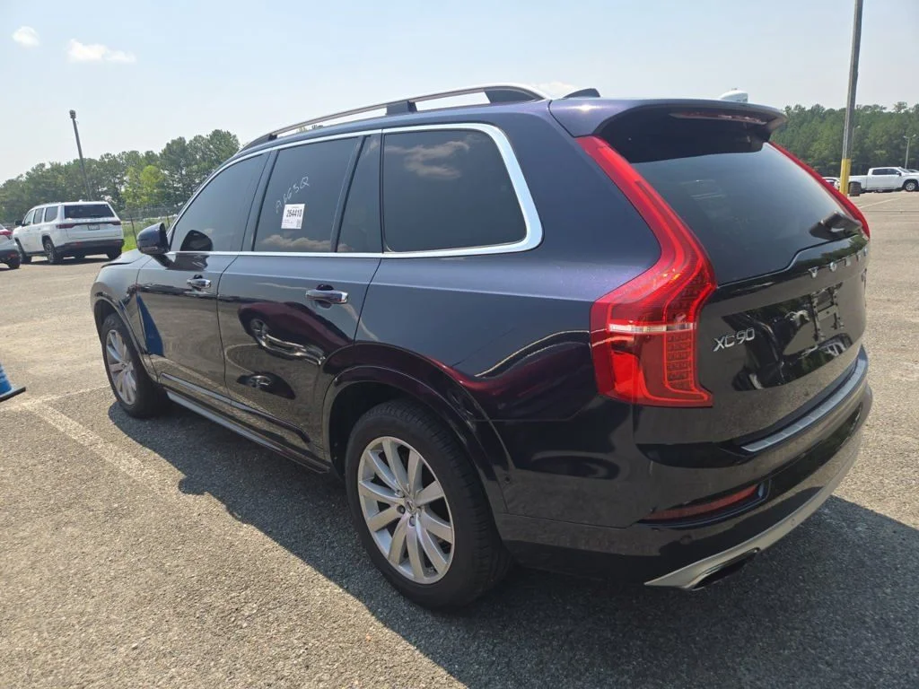 Certified Used 2017 Blue Volvo T6 Momentum image 2