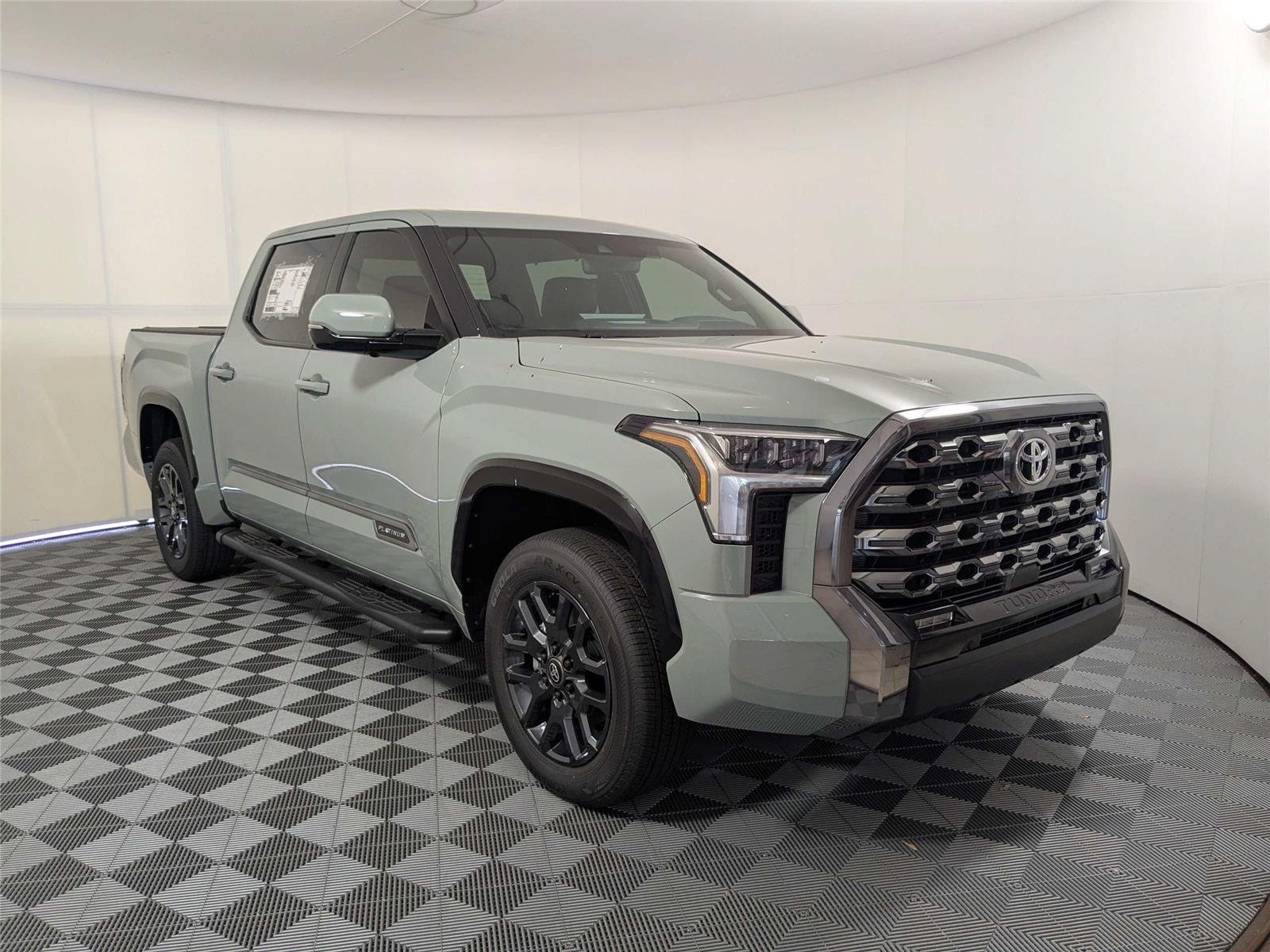 New 2026 Lunar Rock Toyota  Platinum image 3