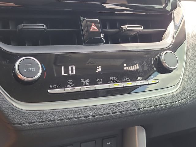 Used 2024  Toyota LE image 22