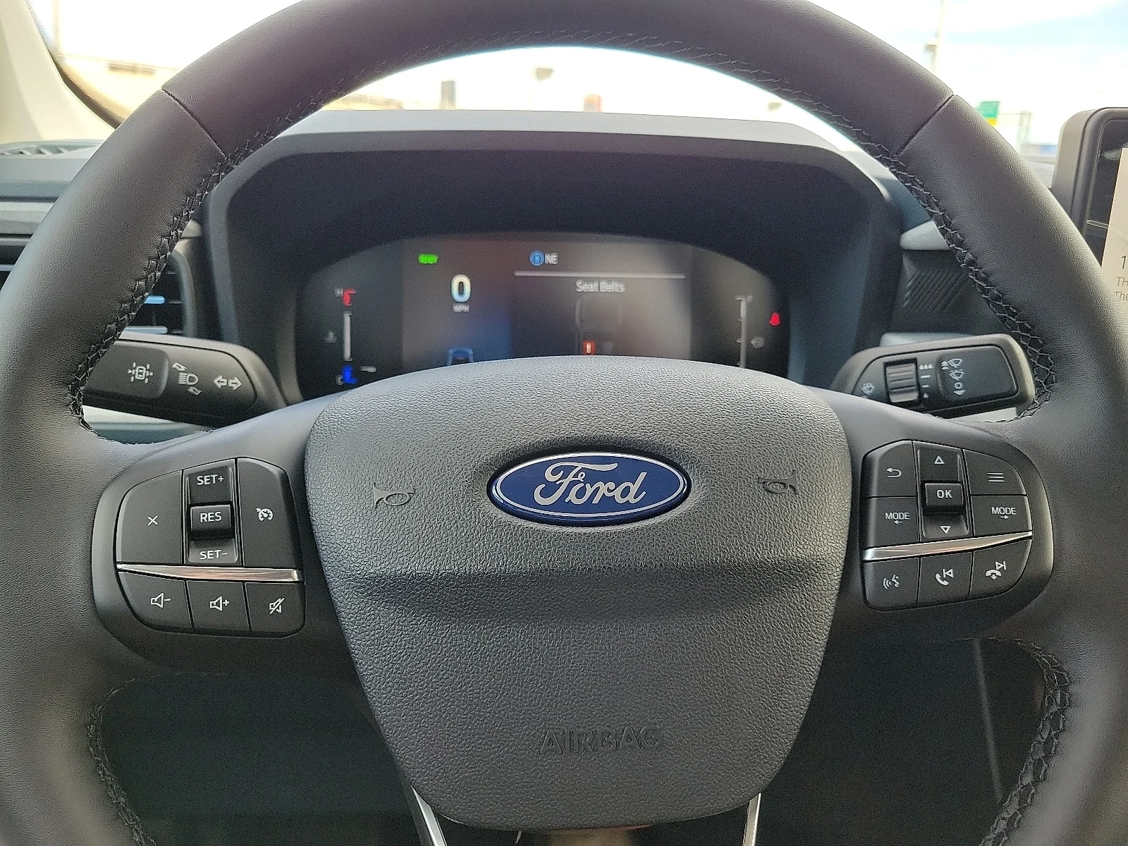 New 2025 Space White Metallic Ford XLT image 18