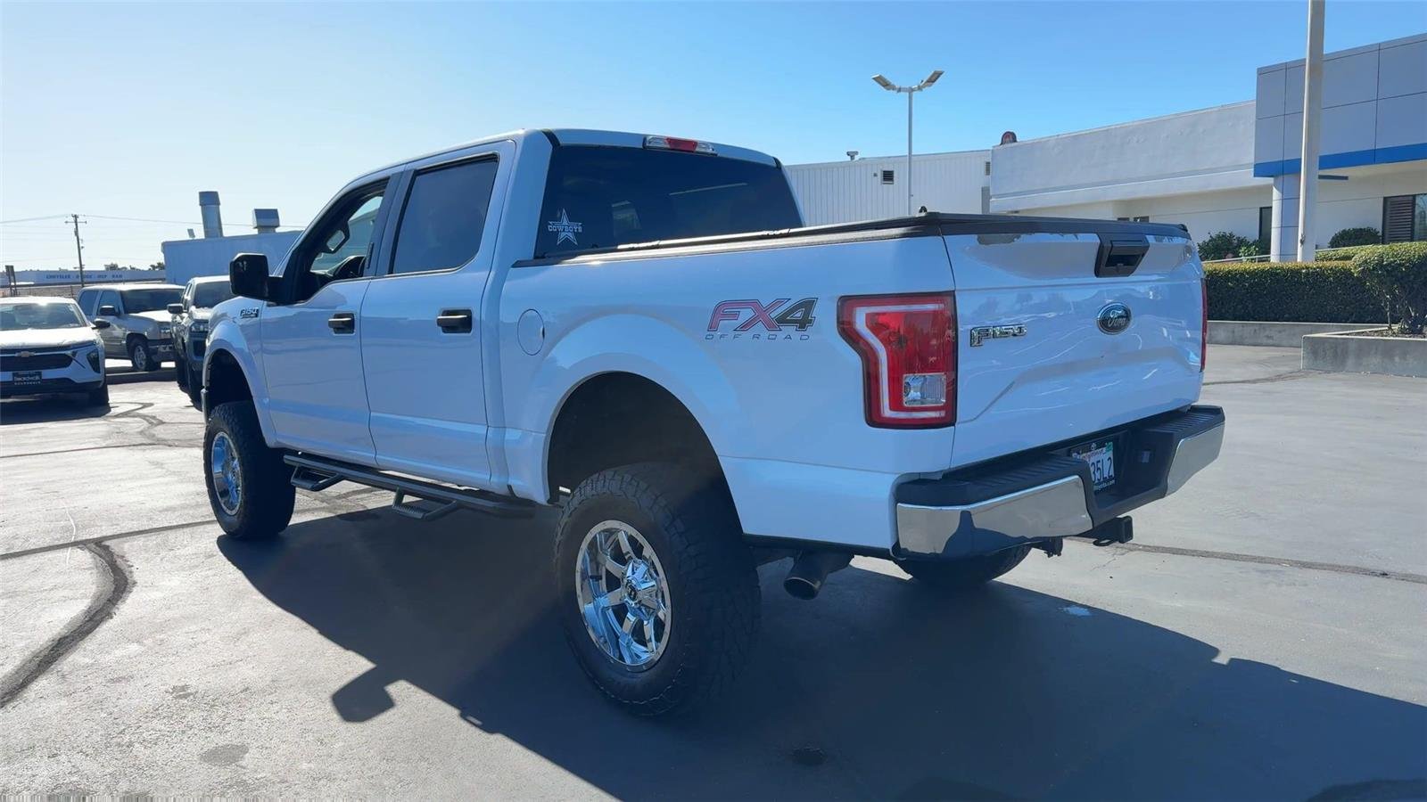 Used 2017 Gold Ford XLT image 9