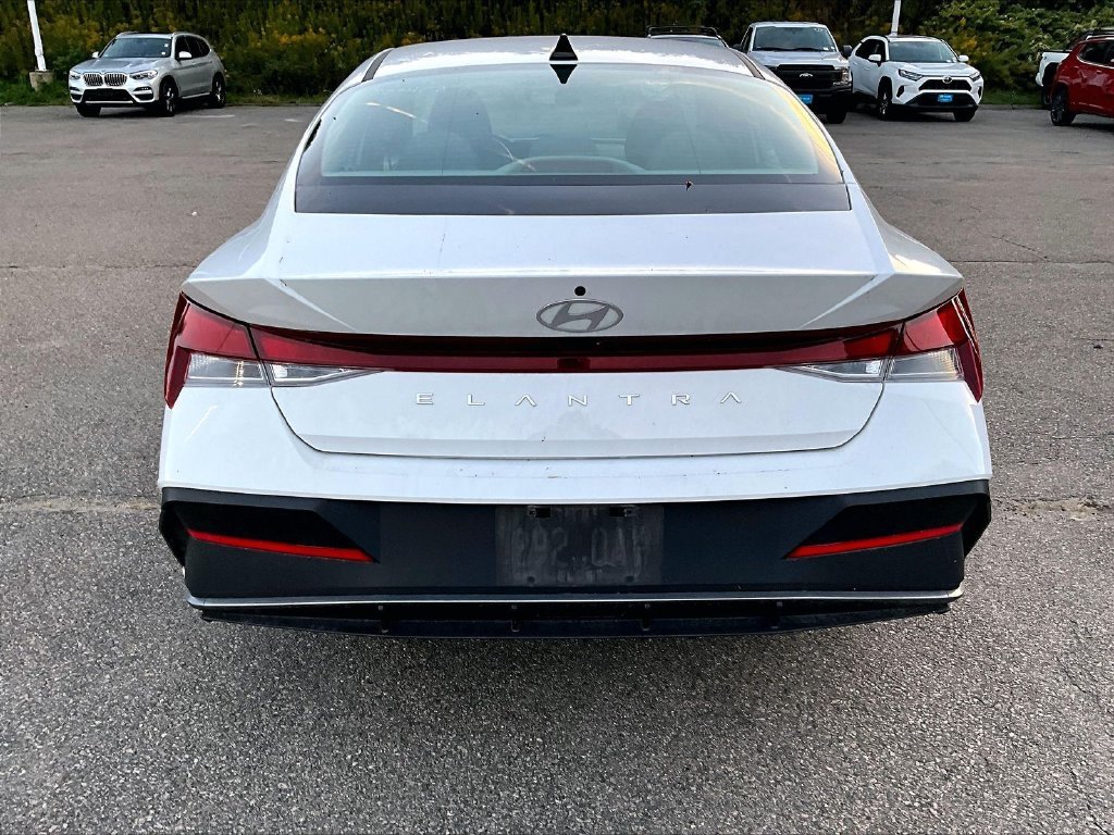 Used 2024 White Hyundai SEL image 10