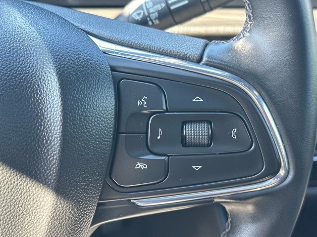 Used 2026 Black Buick Avenir image 22
