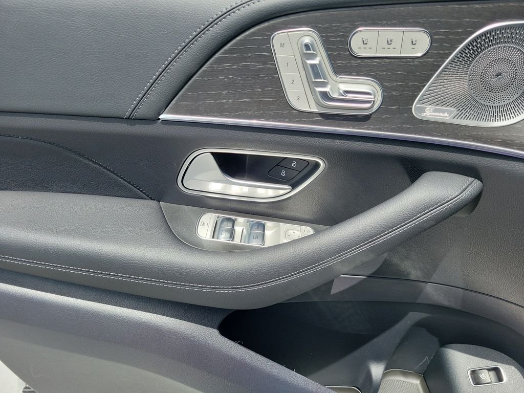 New 2026 MANUFAKTUR Alpine Grey Mercedes-Benz GLS 450 image 19