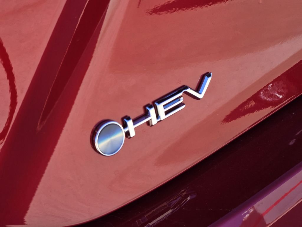 2026 Toyota Camry XLE - Photo 9