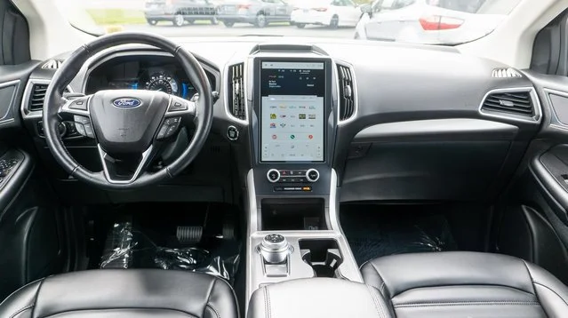 Used 2023 Gray Ford SEL image 14