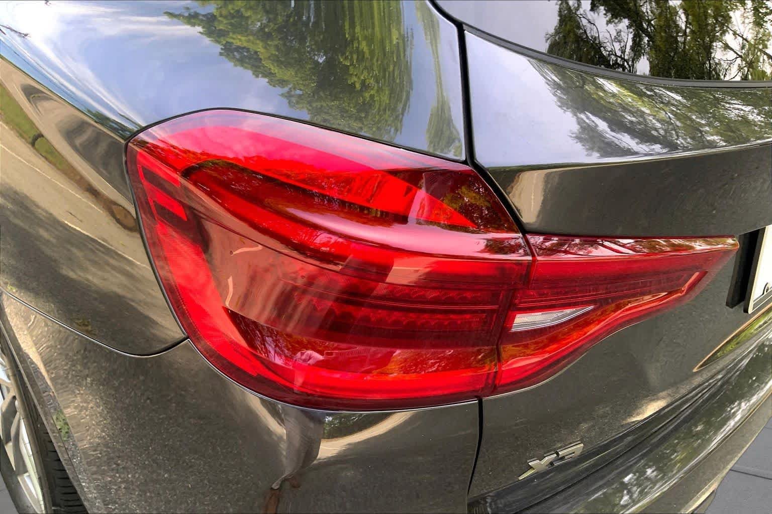 Used 2020 Dark Graphite Metallic BMW M40i image 27