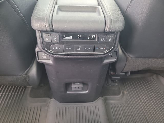 Used 2024 White Toyota Platinum image 16