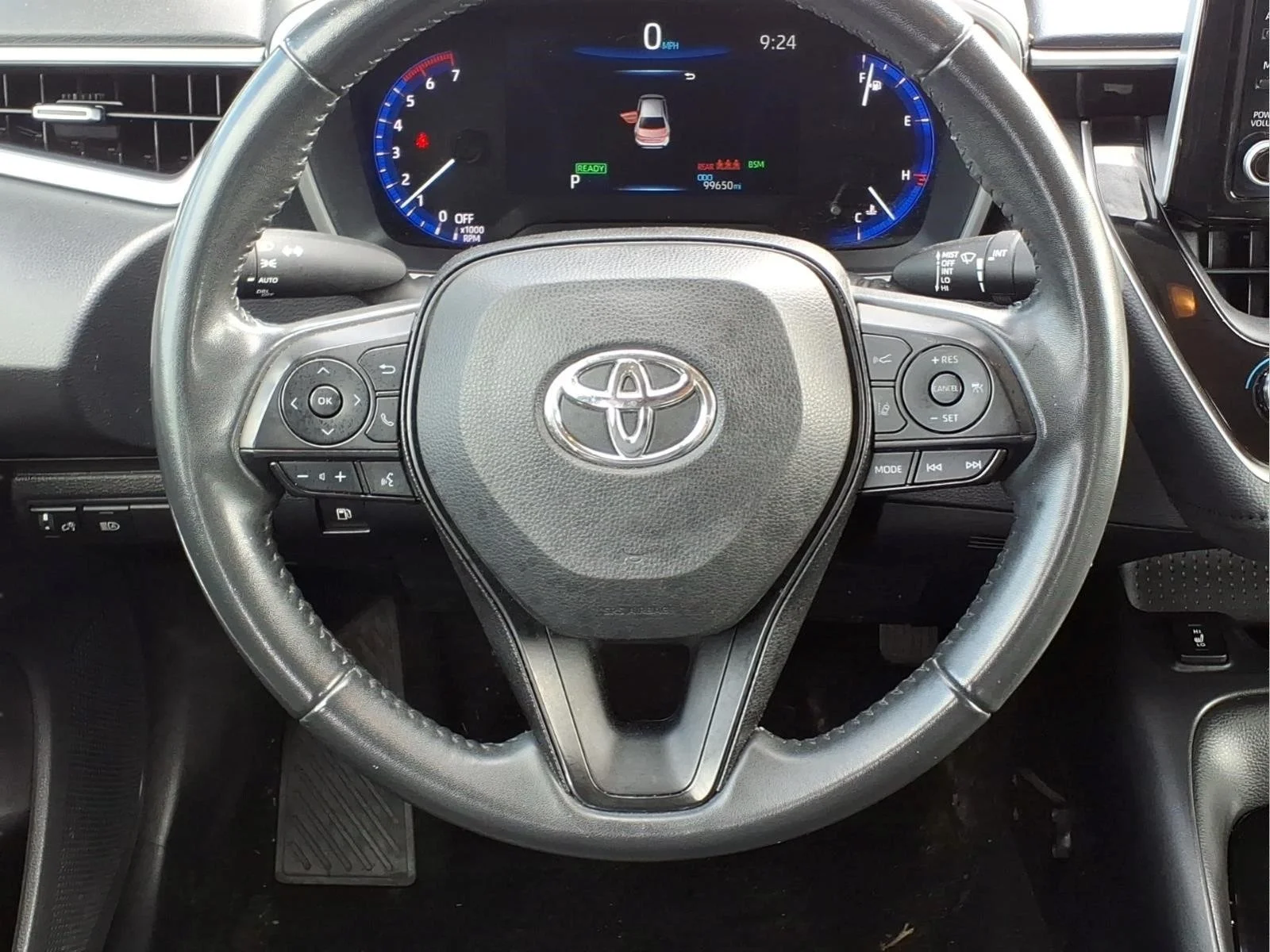 Certified Used 2022  Toyota LE image 14