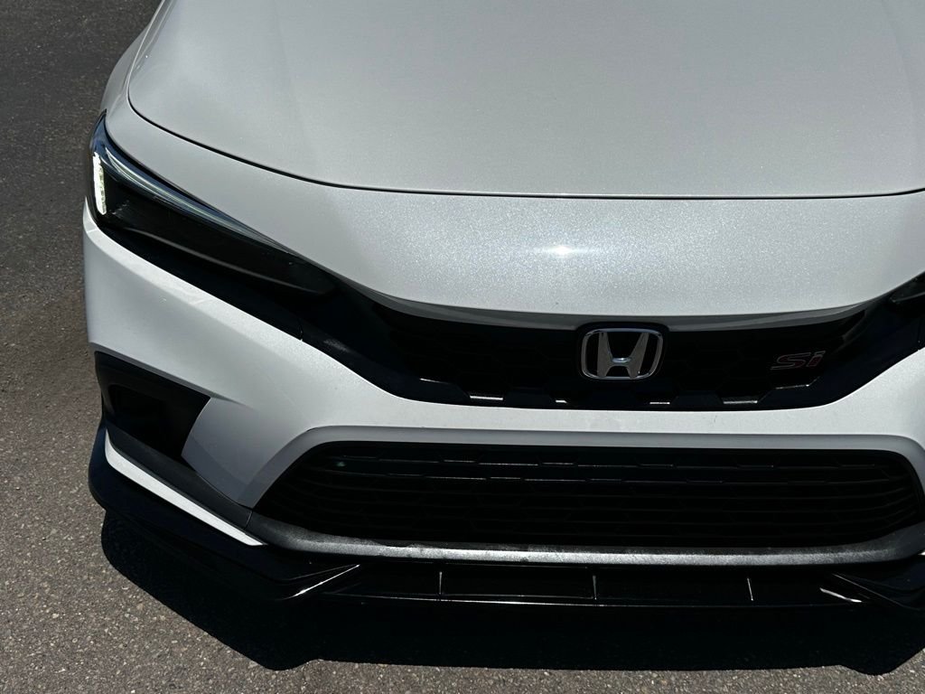 Used 2024  Honda Base image 4