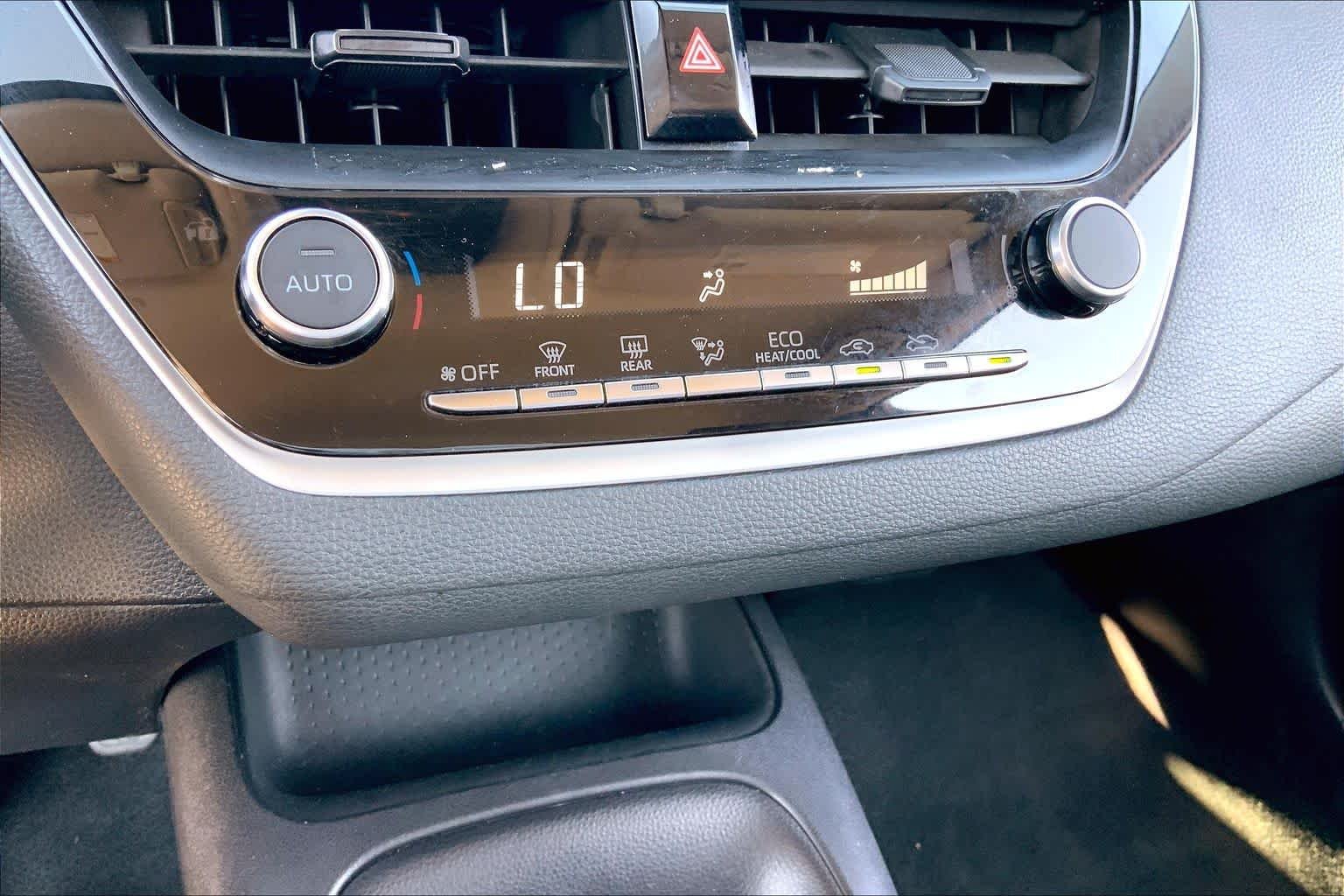 Used 2025 Ruby Flare Pearl Toyota LE image 31