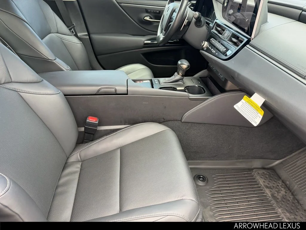 Used 2025 Silver Lexus 300h image 13