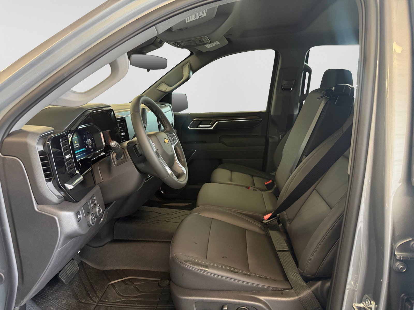 2026 Chevrolet Silverado 1500 LT - Photo 9