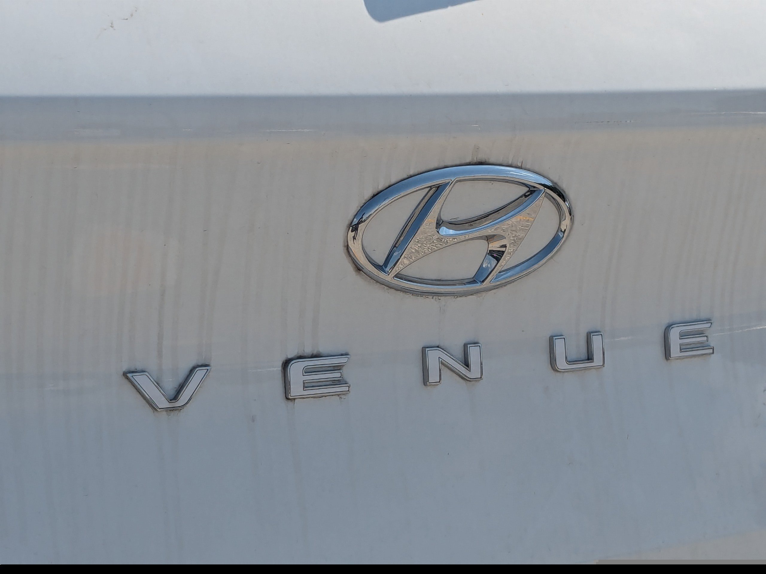 Certified Used 2025 Lunar White Hyundai SEL image 34