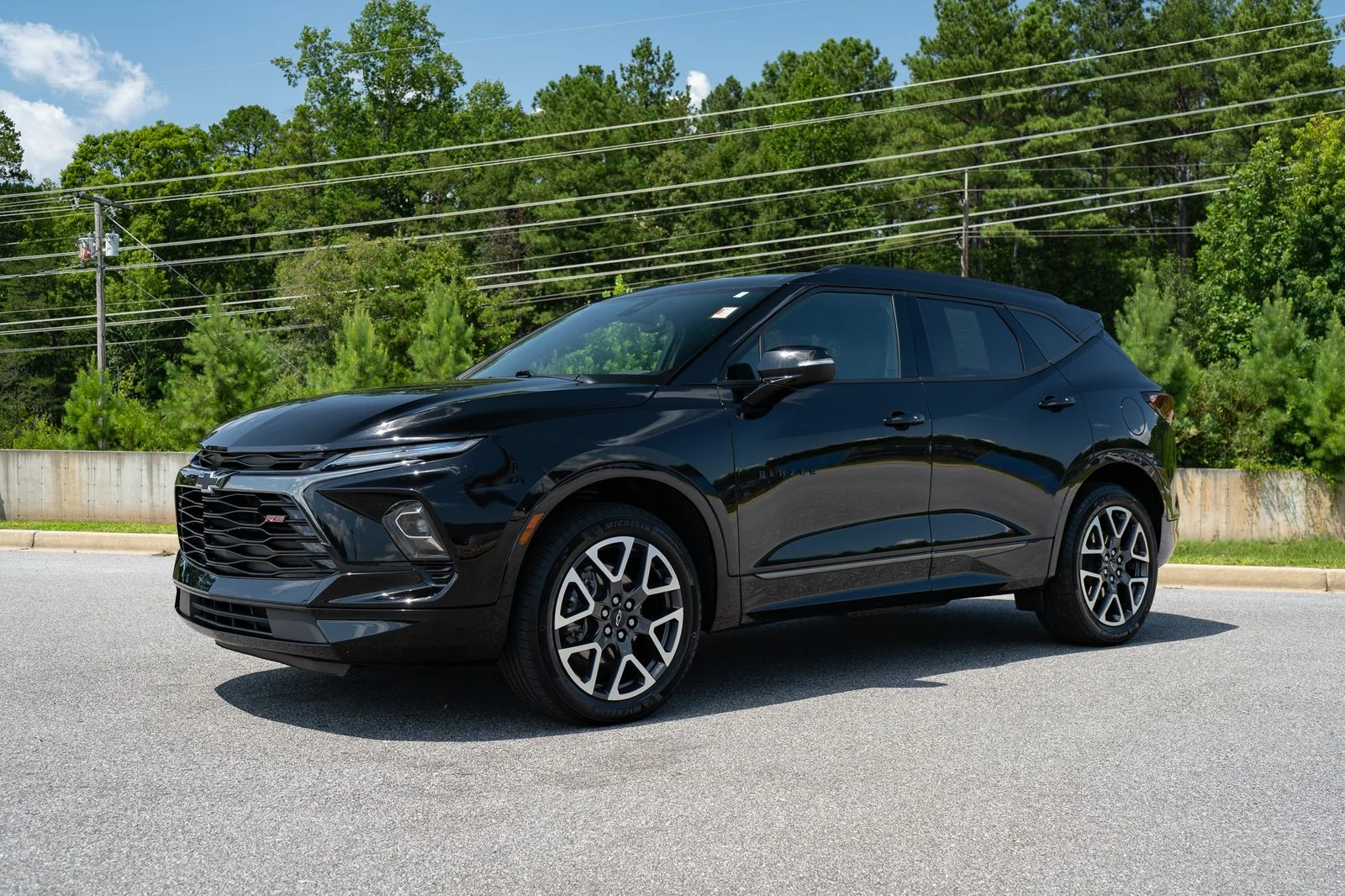 Used 2025 Black Chevrolet RS image 3