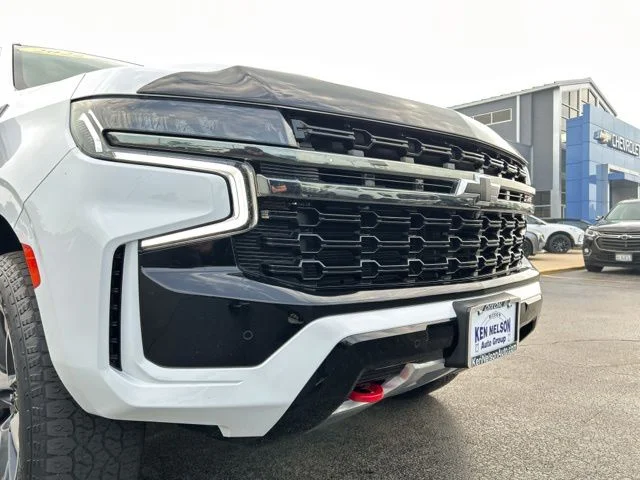 Used 2022 Summit White Chevrolet Z71 image 4