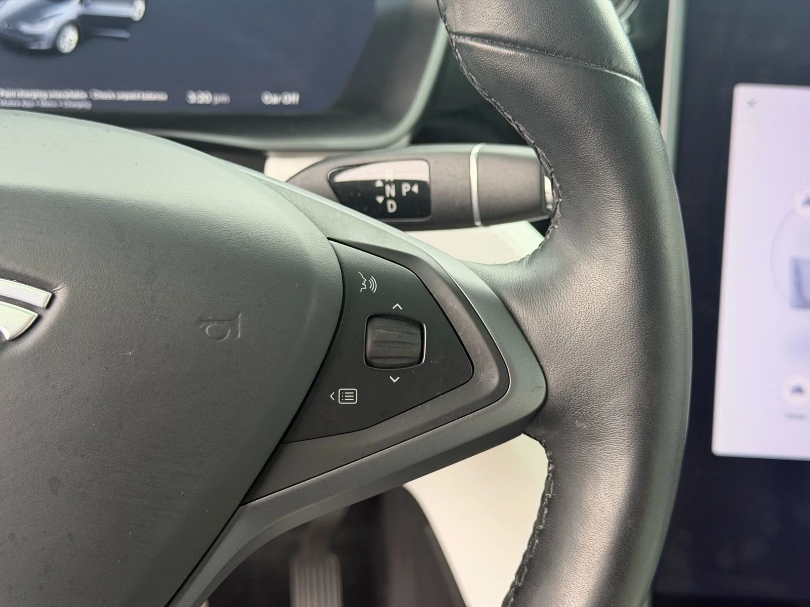 Used 2018 Gray Tesla  image 20