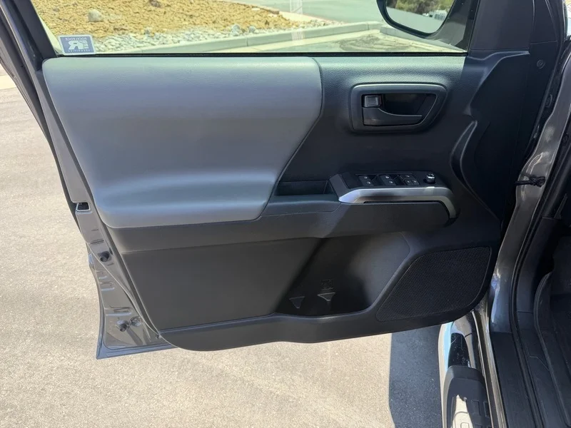 Used 2018 Magnetic Gray Met Toyota SR5 image 16