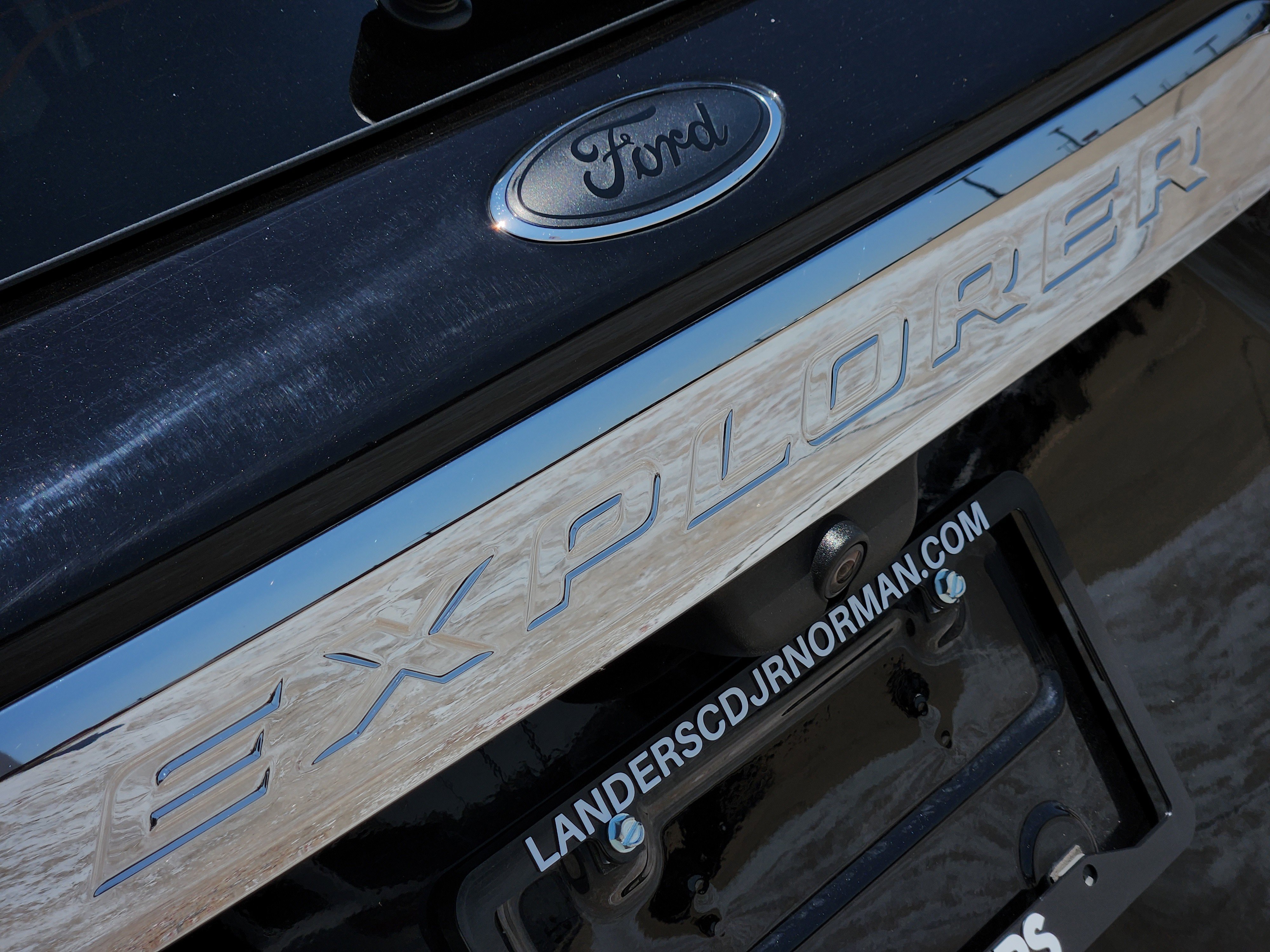 Used 2023 Agate Black Metallic Ford Limited image 12