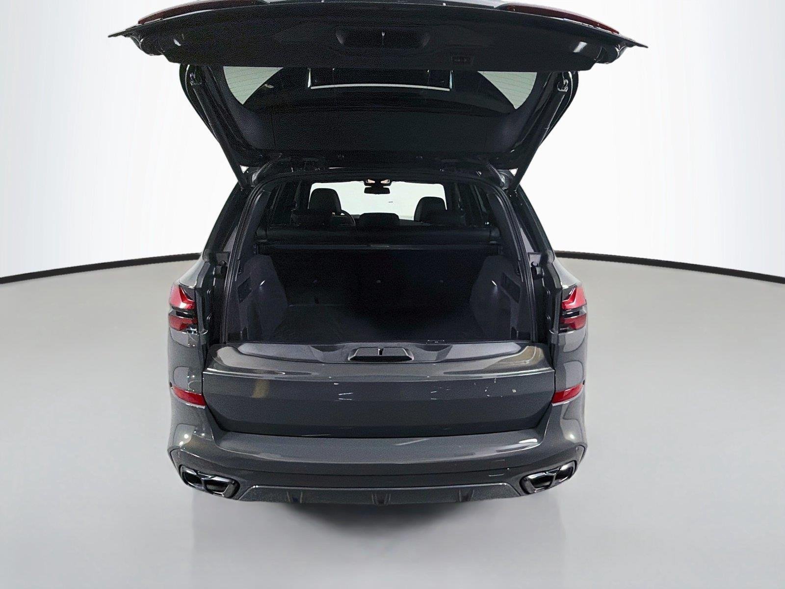 2026 BMW X5 M60i - Photo 55