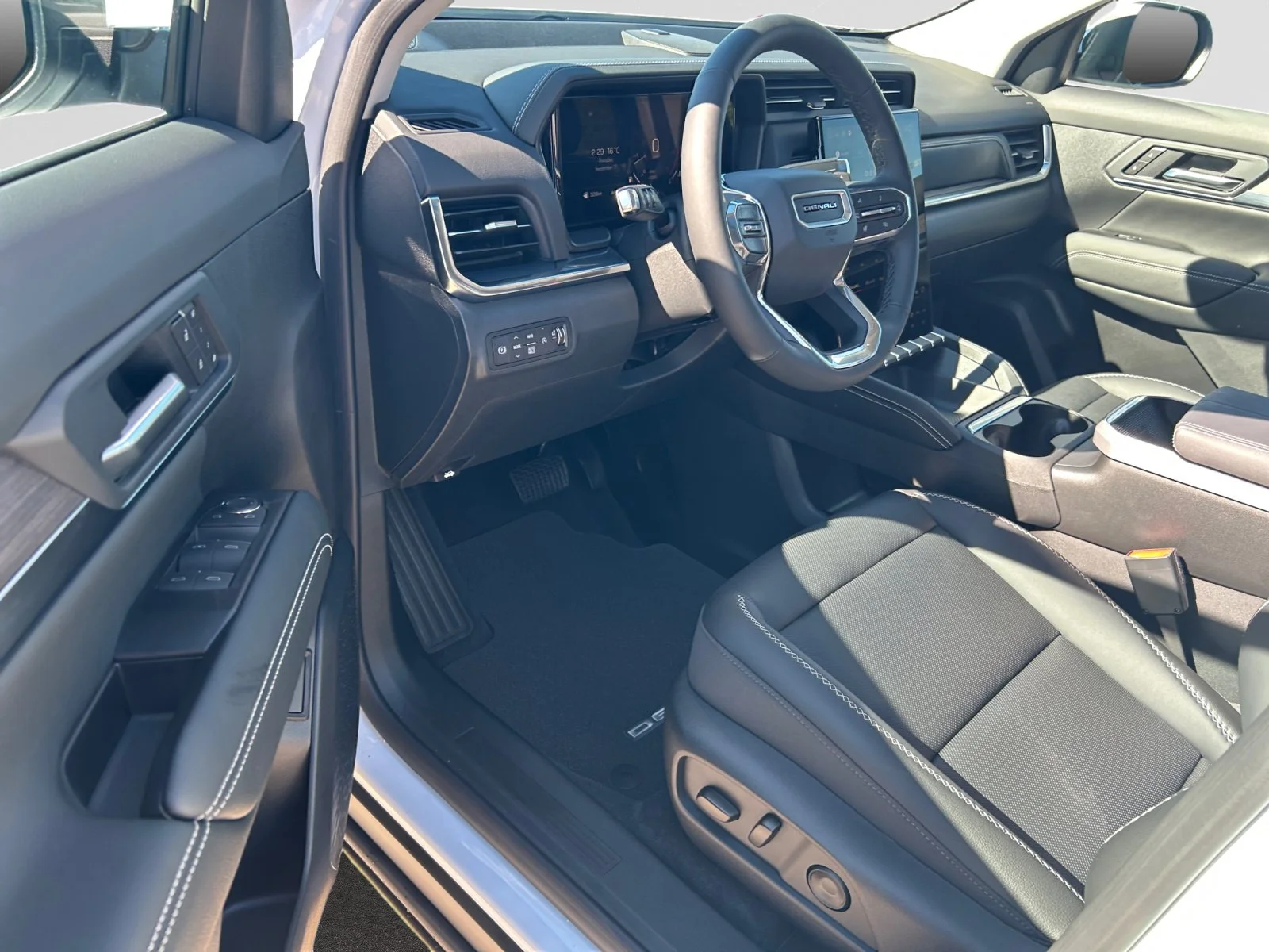 New 2027 Glacier White Tricoat GMC AWD Denali image 13