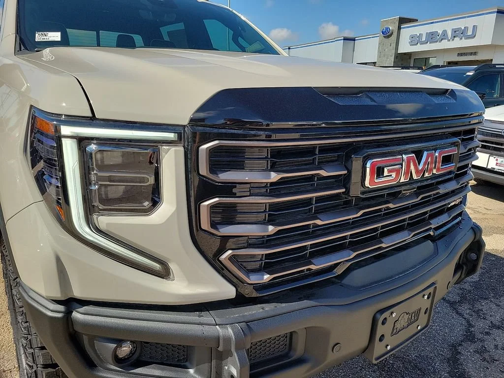 2026 GMC Sierra 1500 AT4X - Photo 13
