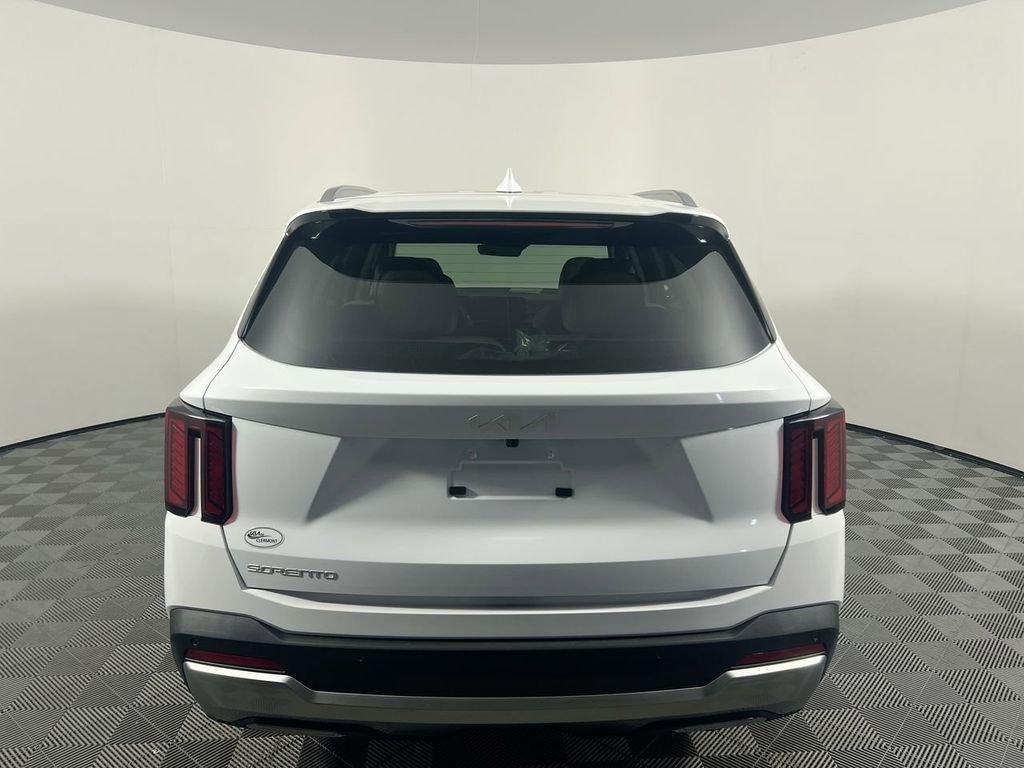New 2026 Glacial White Pearl Kia EX image 4