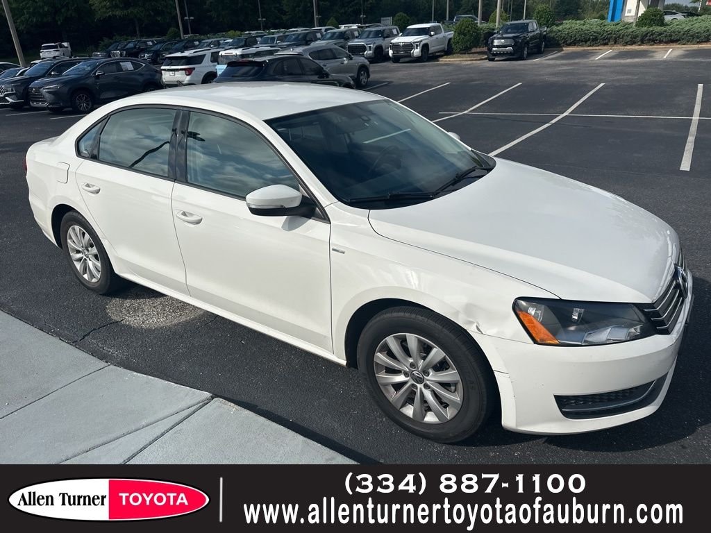 2015 Volkswagen Passat 1.8T Wolfsburg Edition Auto PZEV's photo