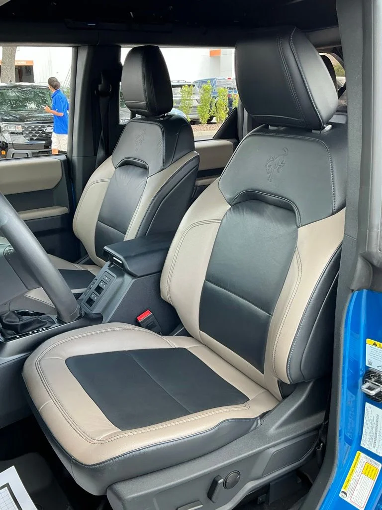 Used 2022 Blue Ford Wildtrak image 35