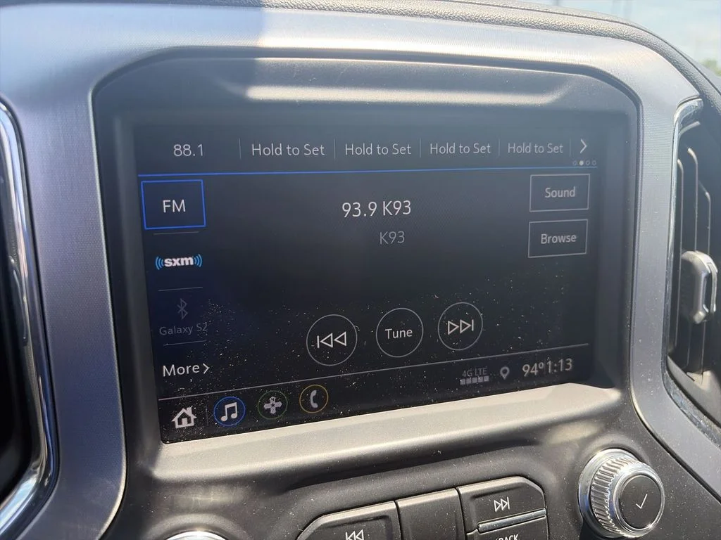 Used 2021 Black GMC SLE image 22
