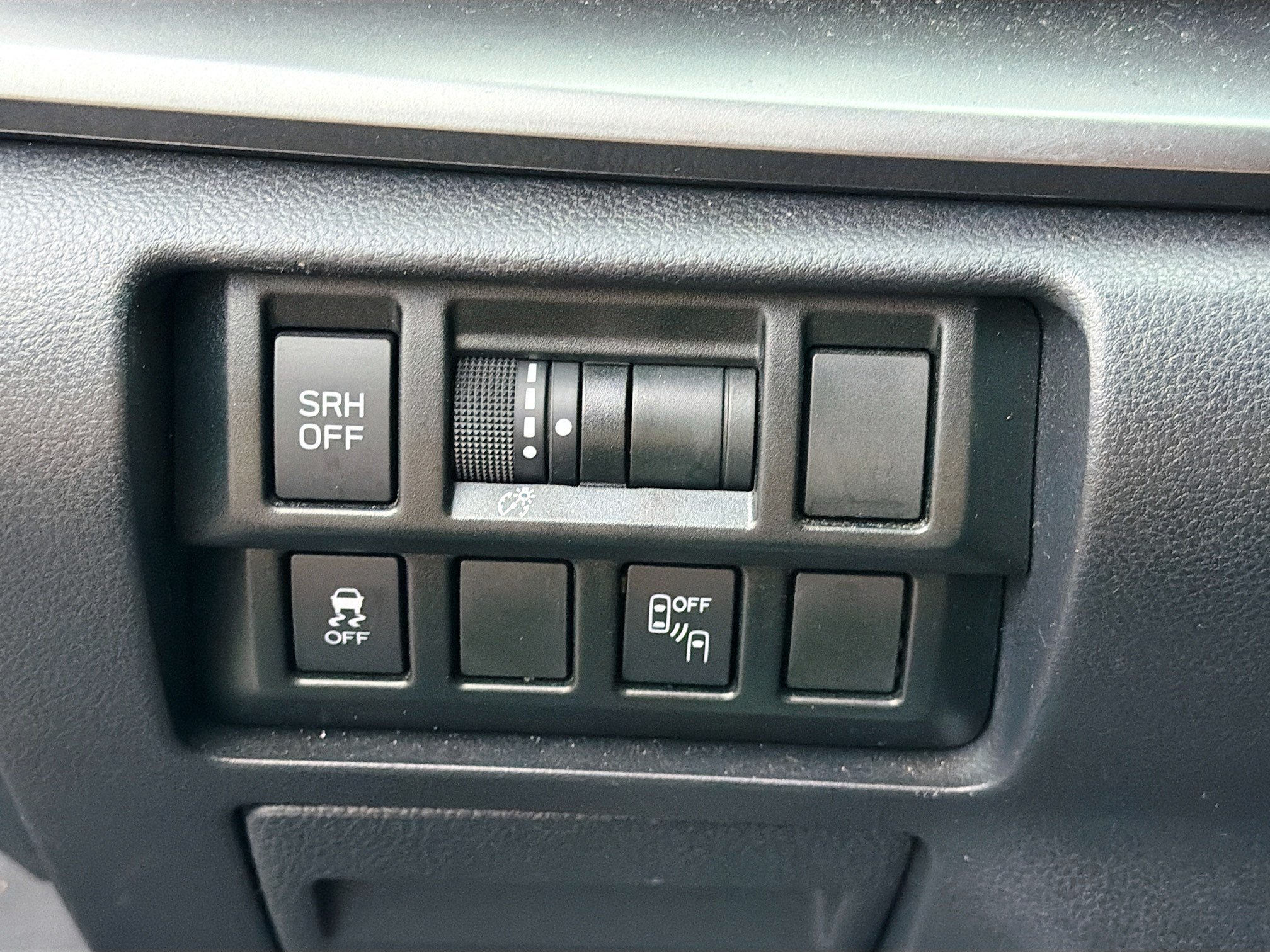 Used 2019 Dark Gray Metallic Subaru Limited image 34