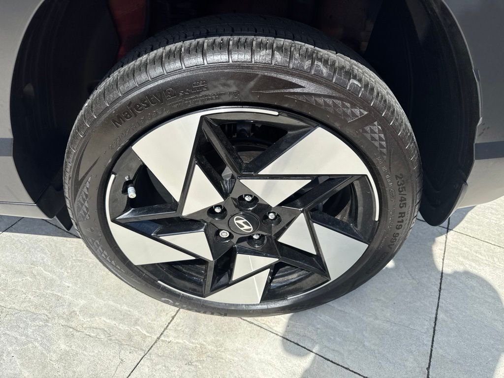 Used 2025 Orange Hyundai Limited image 10