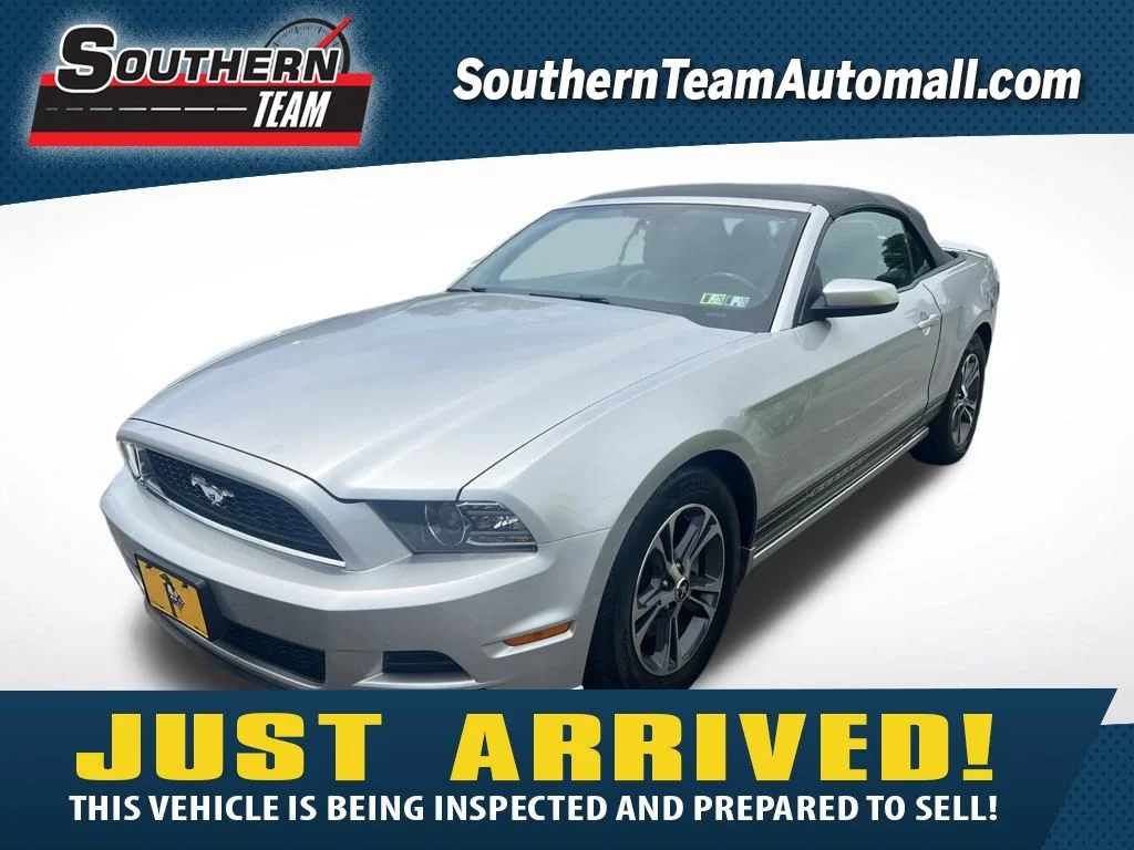 2014 Ford Mustang V6 Premium's photo
