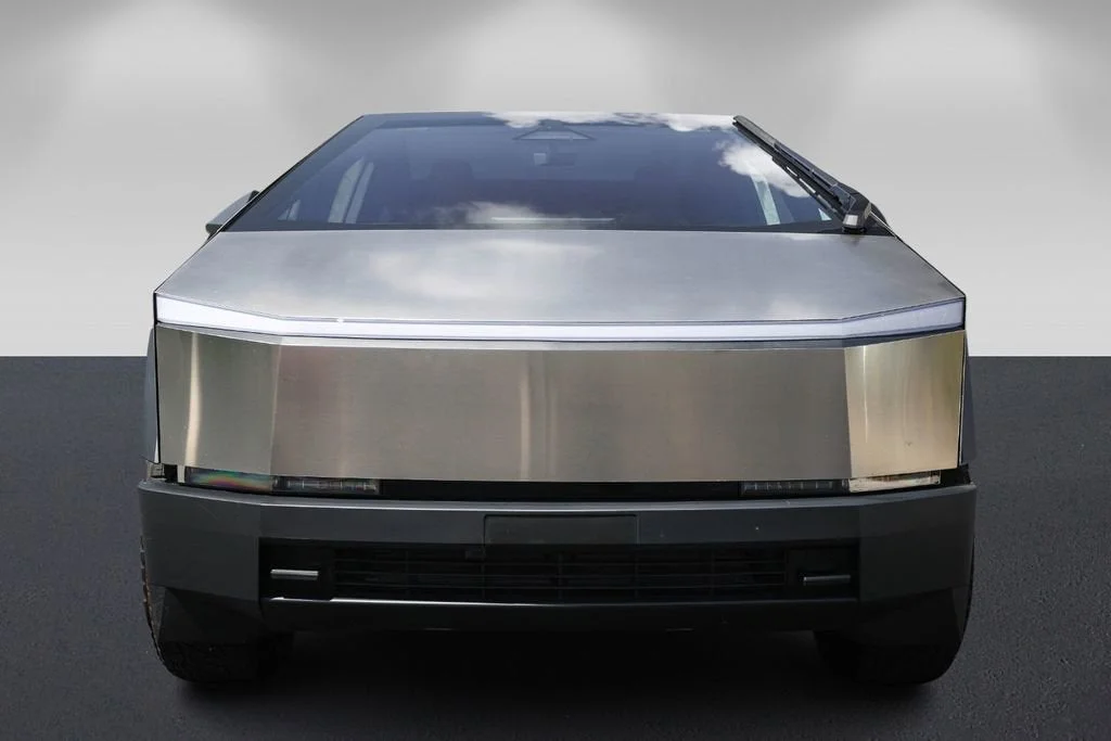 2024 Tesla Cybertruck Base - Photo 8